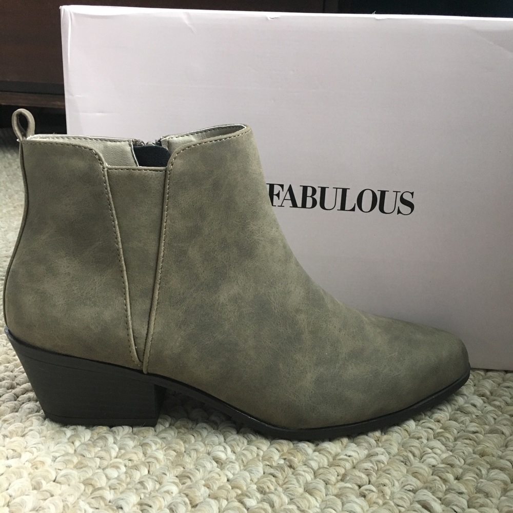 Unworn JustFab taupe booties, size 9